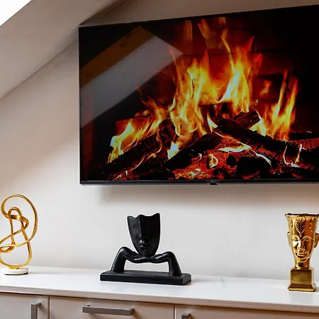 아파트 Bright Bohemian River *