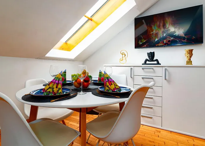 Bright Bohemian River Apartamento Praga